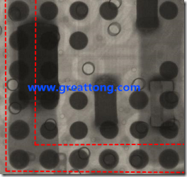 BGA錫球尺寸小于0.4mm，采用降低BGA內(nèi)圍襲球的錫膏量所得到X-Ray，稍微留意一下可以發(fā)現(xiàn)最外圈的錫量(圓的直徑)比其他內(nèi)圍的錫球上的錫量來得多一點(diǎn)點(diǎn)。也就是外圈的黑色圓形直徑比內(nèi)圈的圓形來得大一點(diǎn)點(diǎn)。