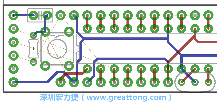 4.1. 把剩下的元件移動到電路板工作區(qū)上。