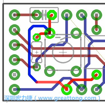 為了要創(chuàng)造一個電路通道，首先要先點擊重置開關(guān)的連結(jié)點進行布線，在電路板的背面繪制線路直到其它線路前的乾淨區(qū)域。