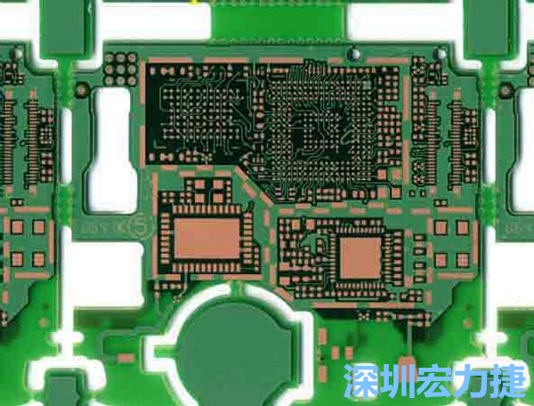 在產(chǎn)品極度要求小型化設(shè)計(jì)時，可利用HDI板材壓縮主板面積，同時具減輕重量優(yōu)點(diǎn)。