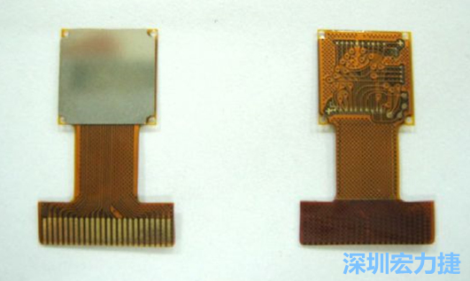 FPC可設(shè)計(jì)的電路復(fù)雜度與密度，比PCB遜色，但可適應(yīng)結(jié)構(gòu)的彈性結(jié)構(gòu)，成為電子產(chǎn)品設(shè)計(jì)重點(diǎn)。